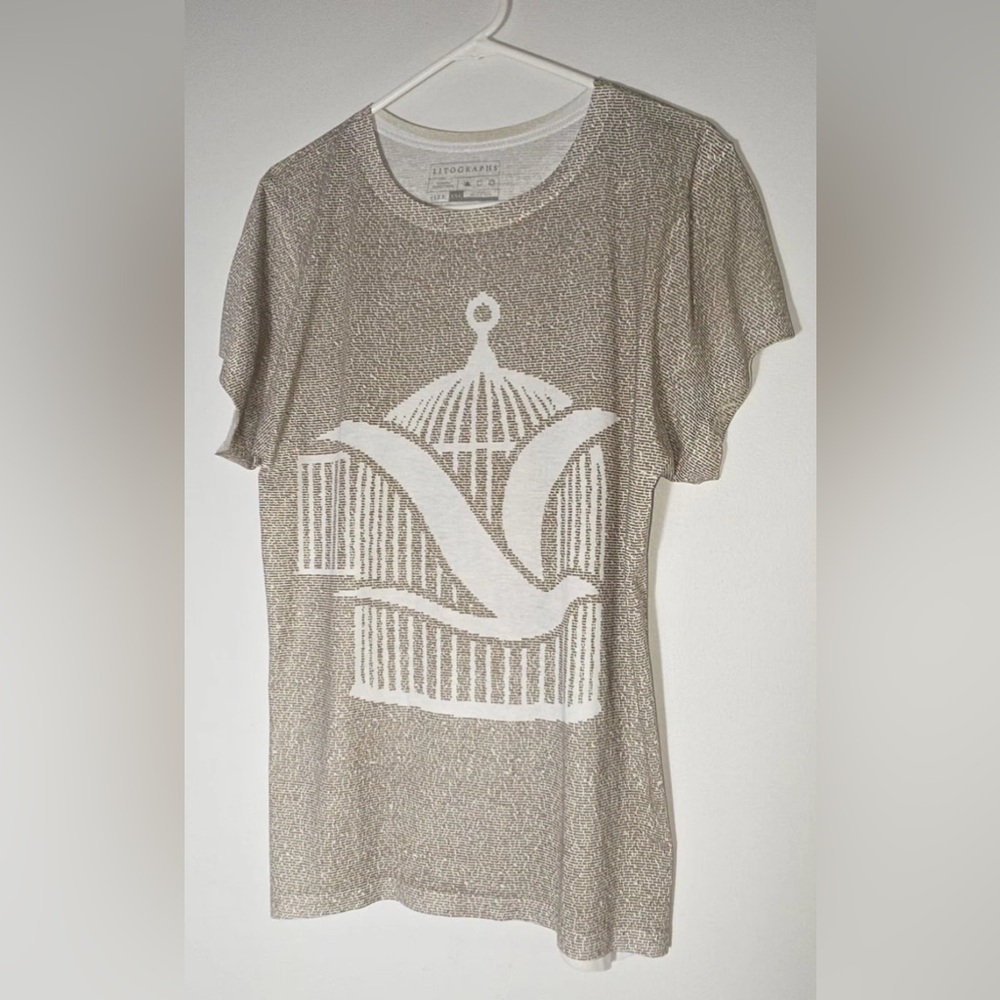 Lithograph Shirt‎ Bird Flying Out Of Cage Womans XXL Wearable Art